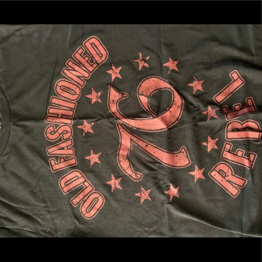 Women’s black short sleeve Grunt Style top